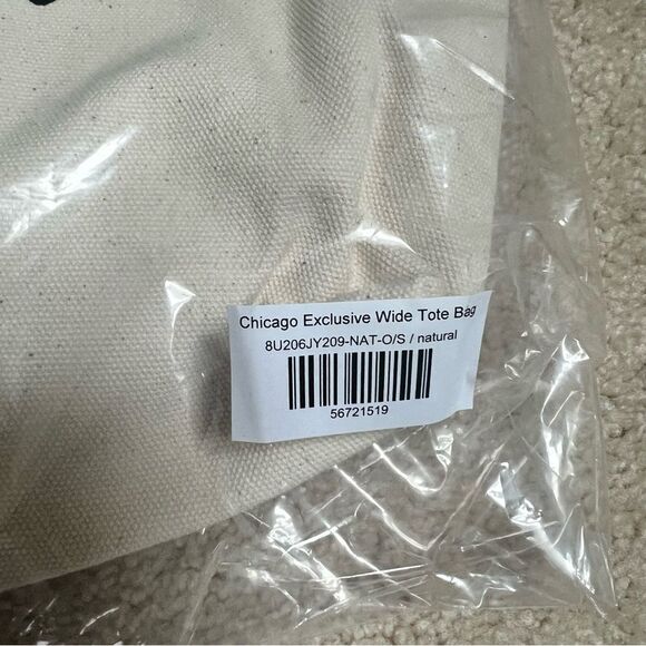Madhappy Chicago Exclusive Wide Tote Bag Canvas in Natural NEW - Picture 2 of 4